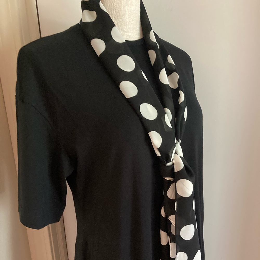 H & M knit maxi dress with scarf.